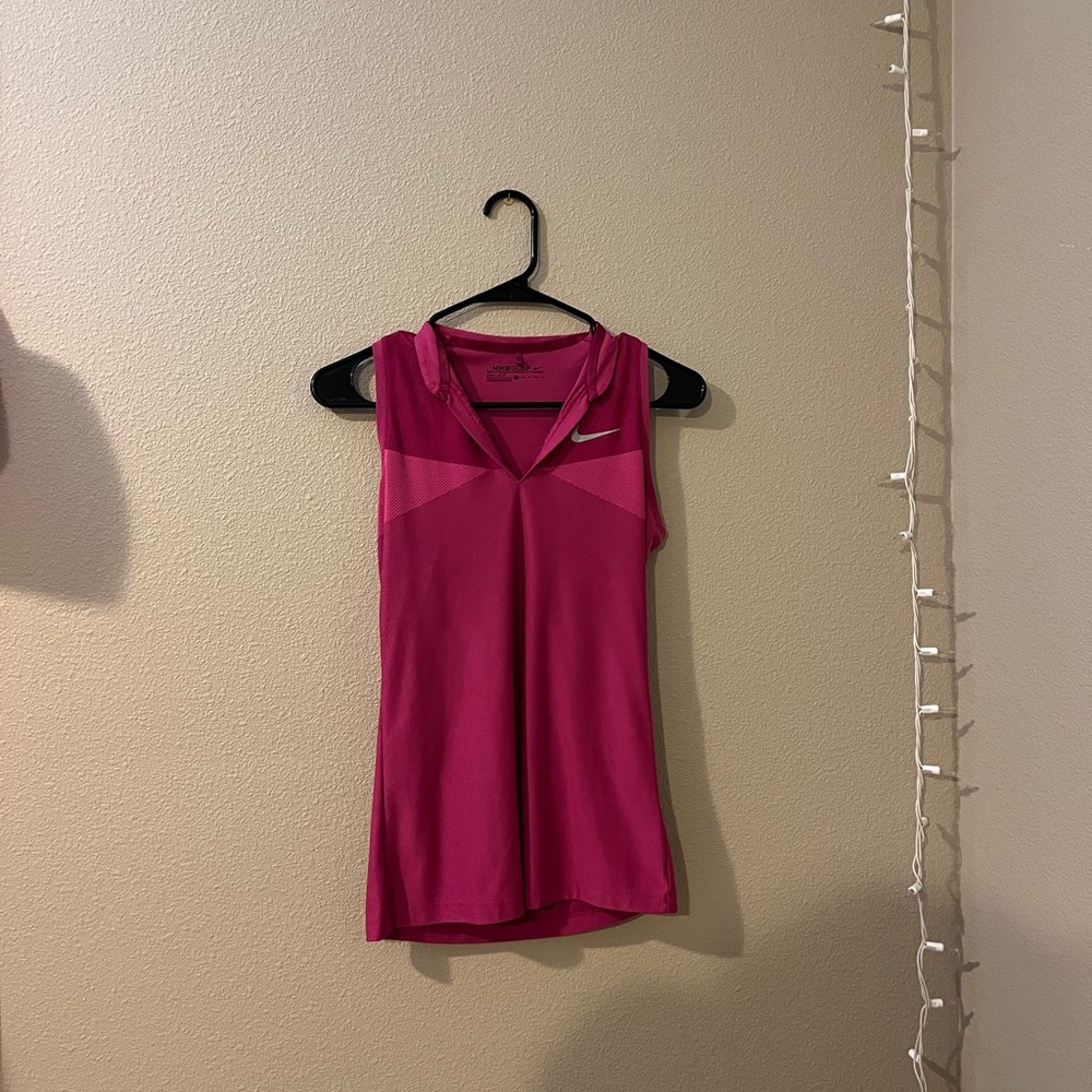Nike golf tank